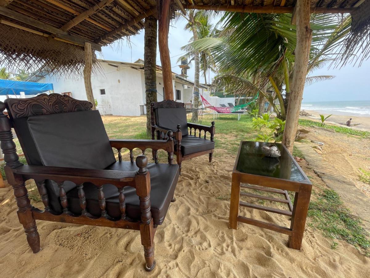 Saman Beach Guest House Bussa Exterior photo