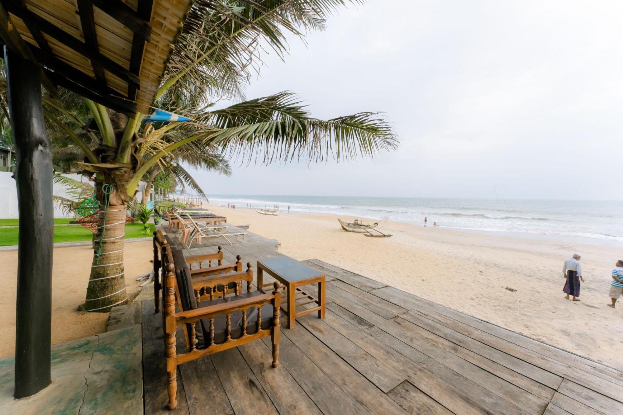 Saman Beach Guest House Bussa Exterior photo