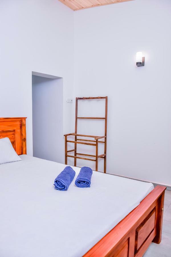 Saman Beach Guest House Bussa Exterior photo