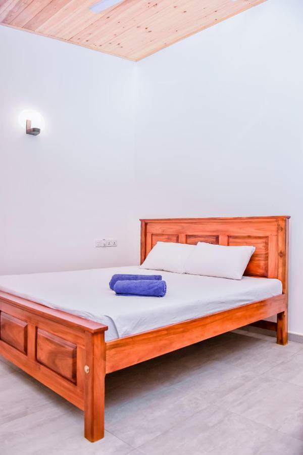 Saman Beach Guest House Bussa Exterior photo