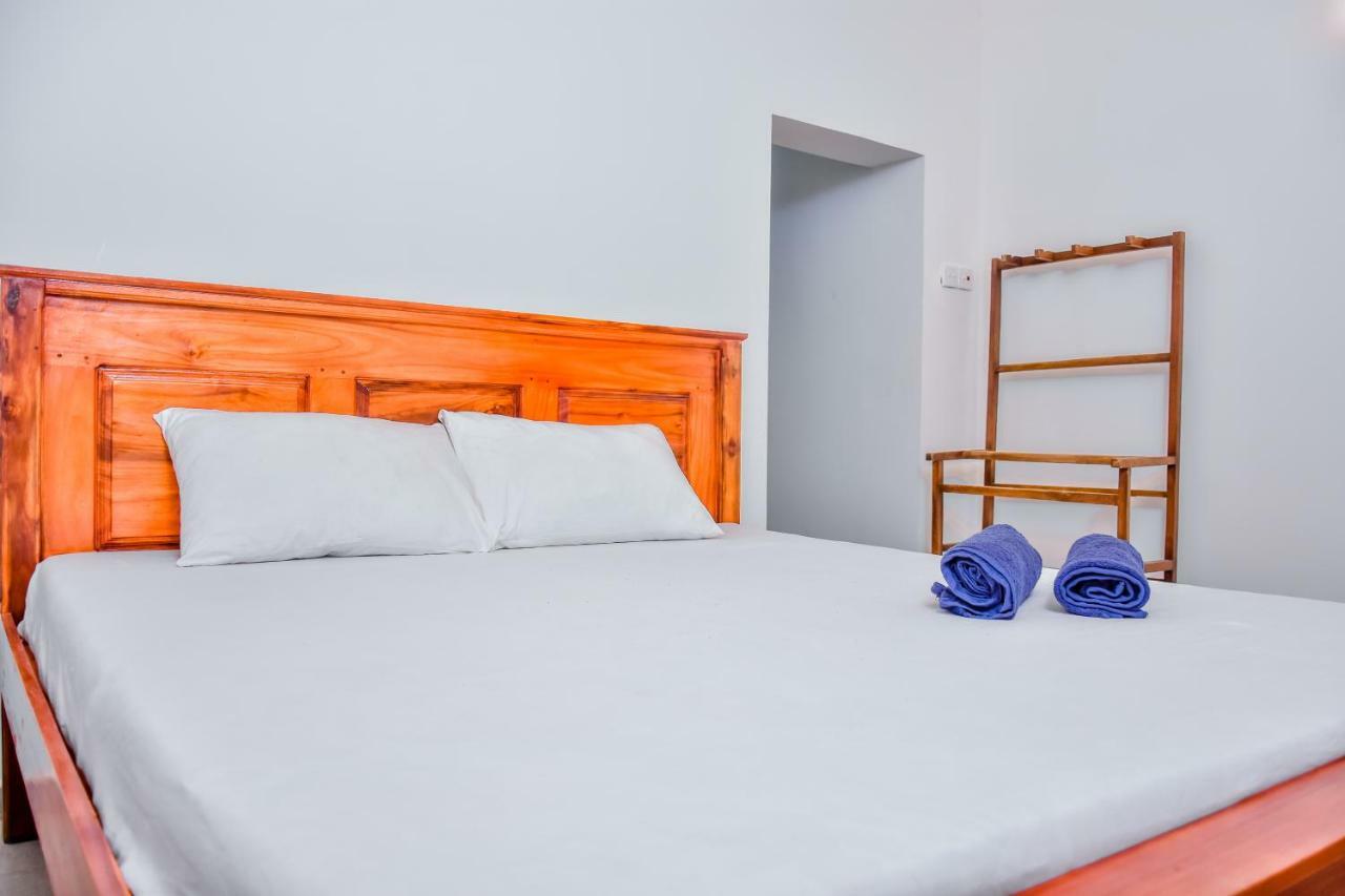 Saman Beach Guest House Bussa Exterior photo